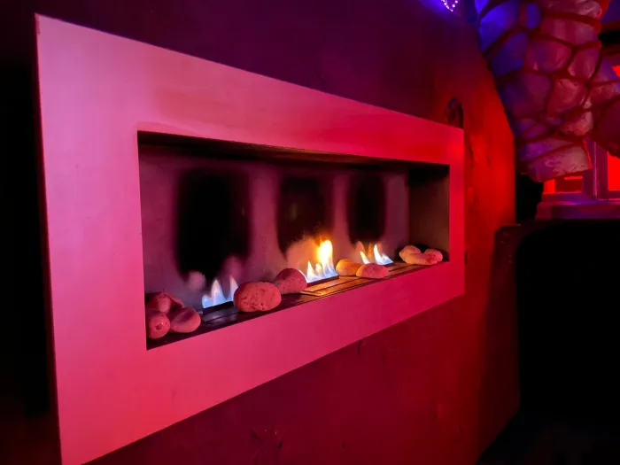 Bar Kamin